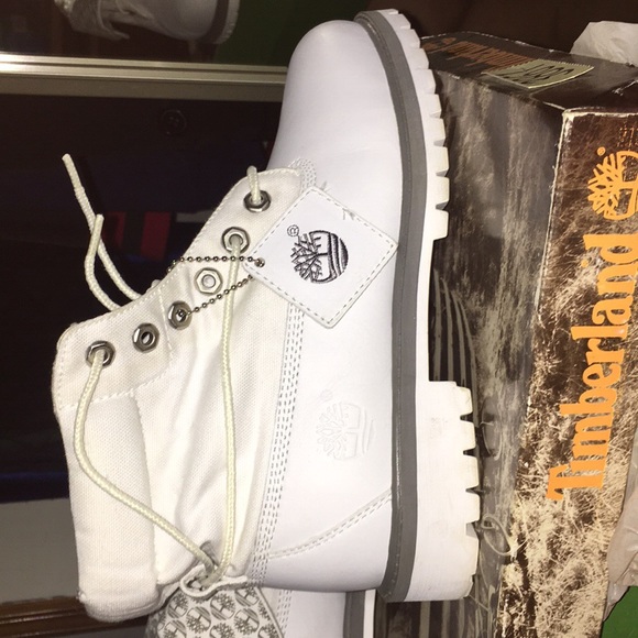 Timberlands - Picture 5 of 5